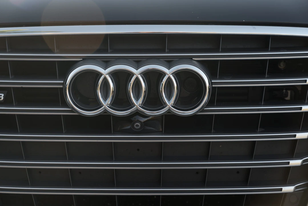 2014 Audi D4 S8 - Image 31 of 31