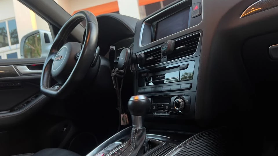 2014 Audi 8R SQ5 - Image 11 of 13
