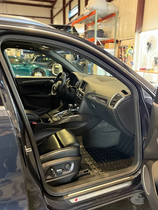 2014 Audi 8R SQ5 - Image 9 of 10