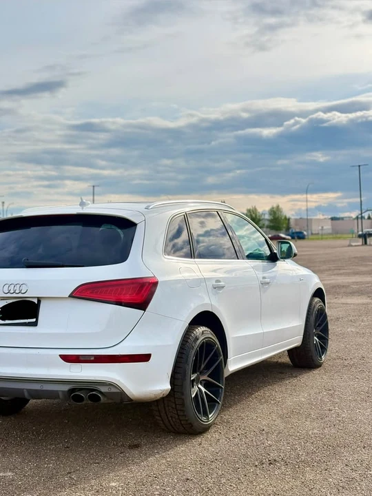2014 Audi 8R SQ5 - Image 5 of 16