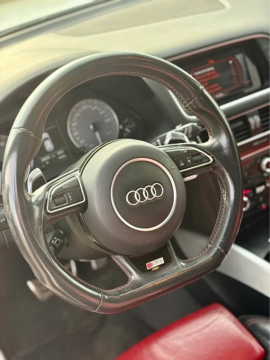 2014 Audi 8R SQ5 - Image 10 of 16