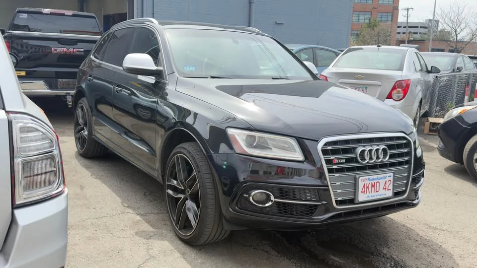 2014 Audi 8R SQ5 - Image 8 of 9