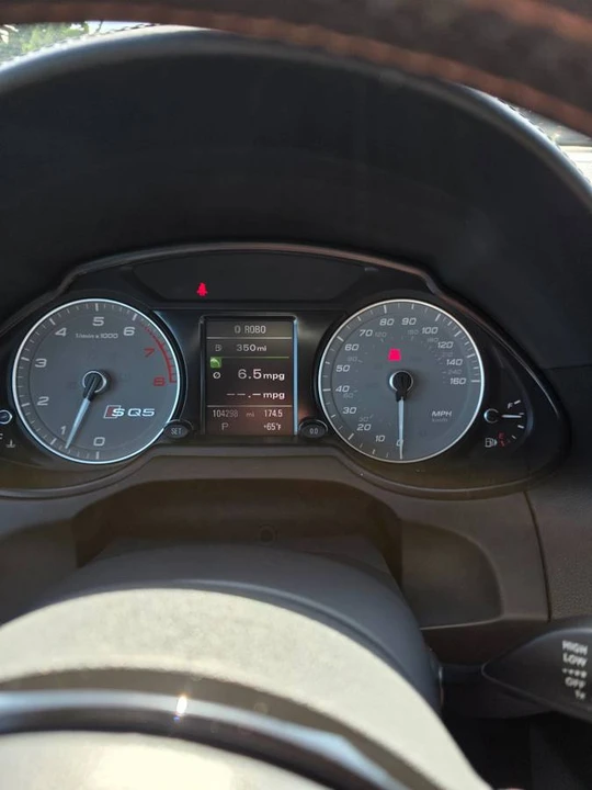 2014 Audi 8R SQ5 - Image 10 of 12