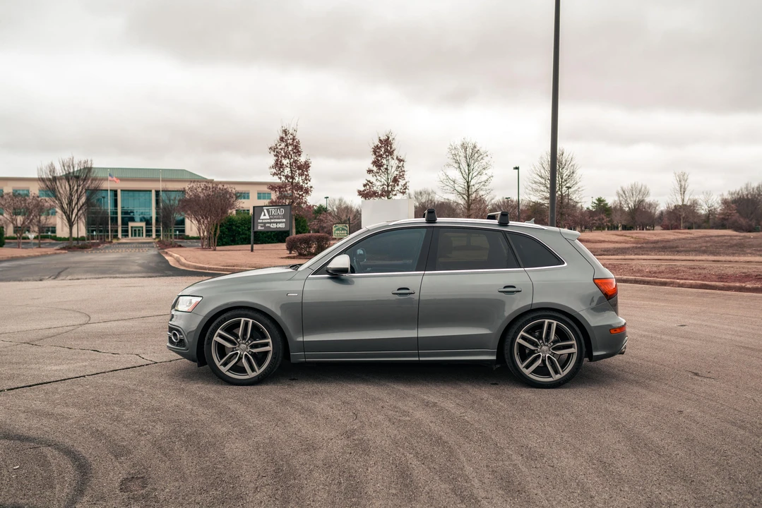2014 Audi 8R SQ5 - Image 8 of 31