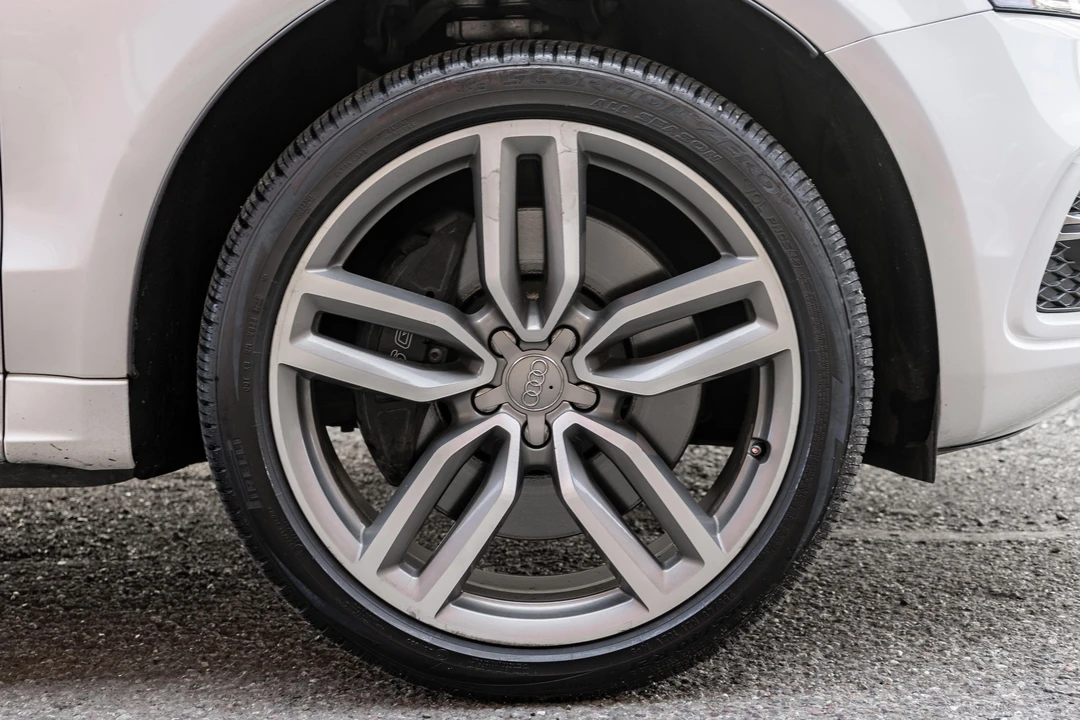 2014 Audi 8R SQ5 - Image 23 of 31
