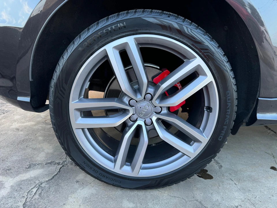 2014 Audi 8R SQ5 - Image 26 of 31