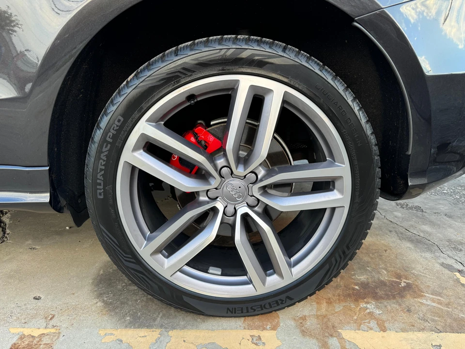 2014 Audi 8R SQ5 - Image 25 of 31