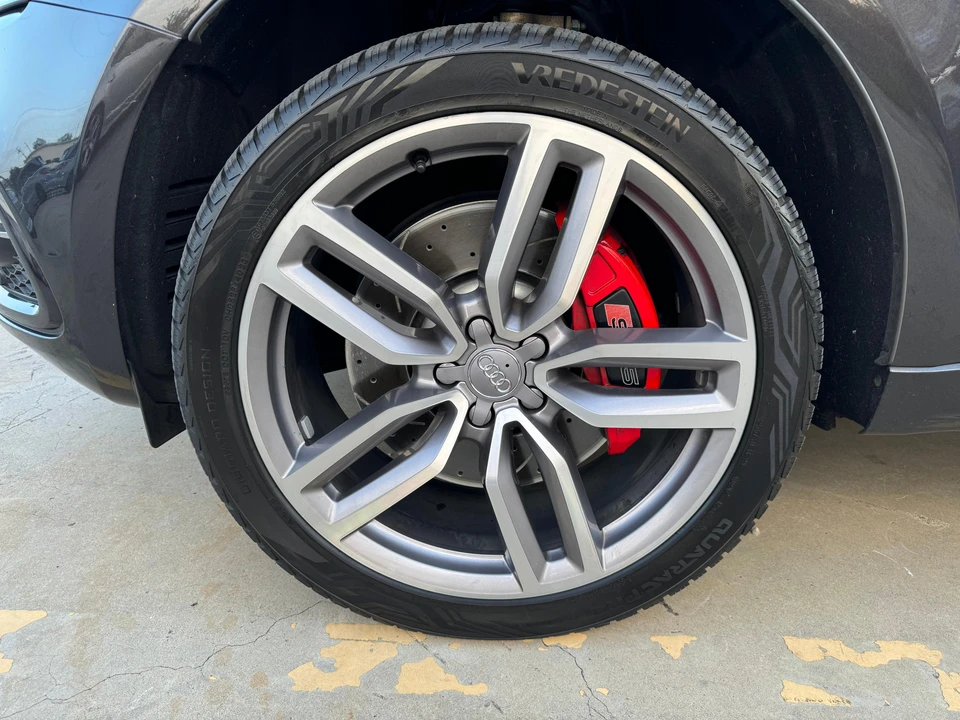 2014 Audi 8R SQ5 - Image 24 of 31