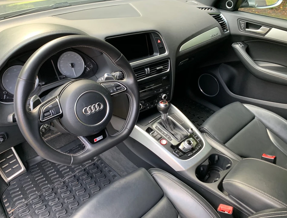 2014 Audi 8R SQ5 - Image 6 of 10