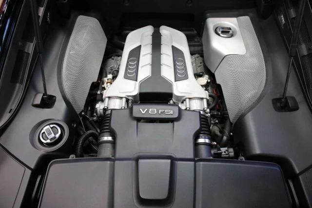 2014 Audi 42 R8 - Image 7 of 21