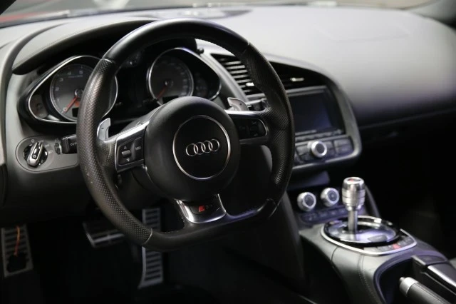 2014 Audi 42 R8 - Image 11 of 21