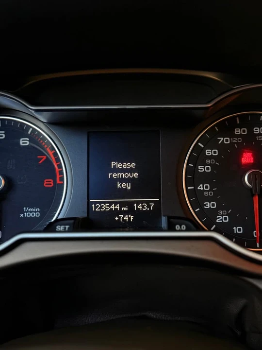 2014 Audi B8 A4 - Image 8 of 13