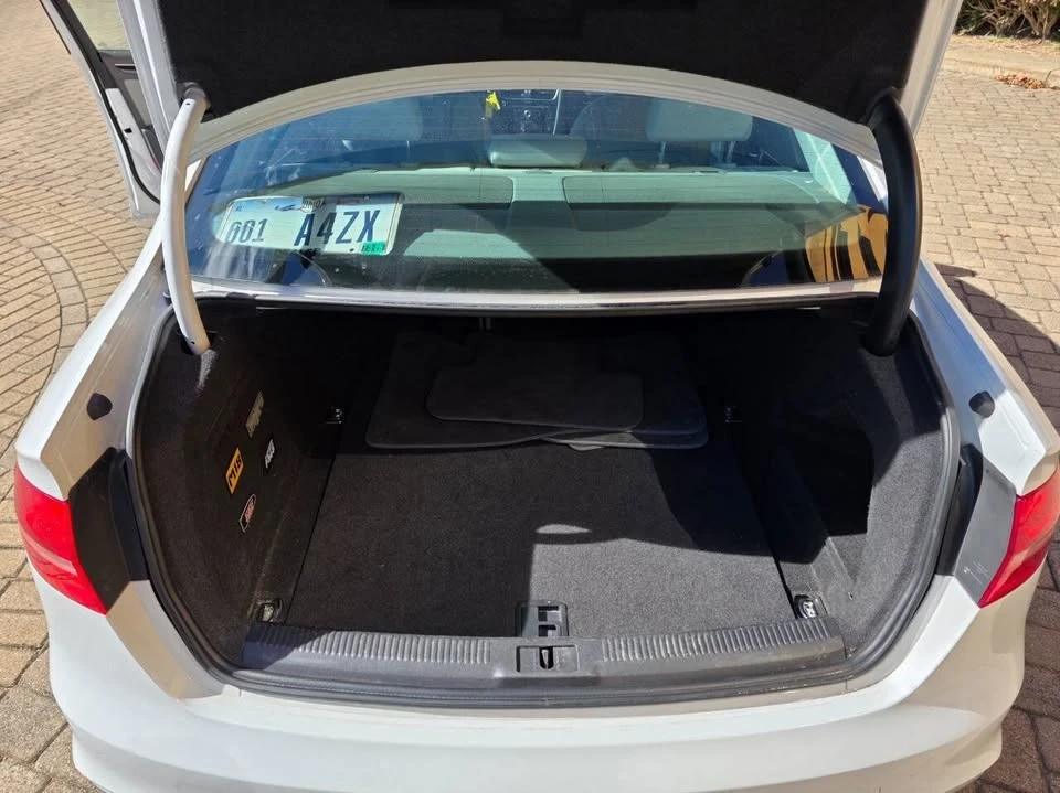 2014 Audi B8 A4 - Image 15 of 19