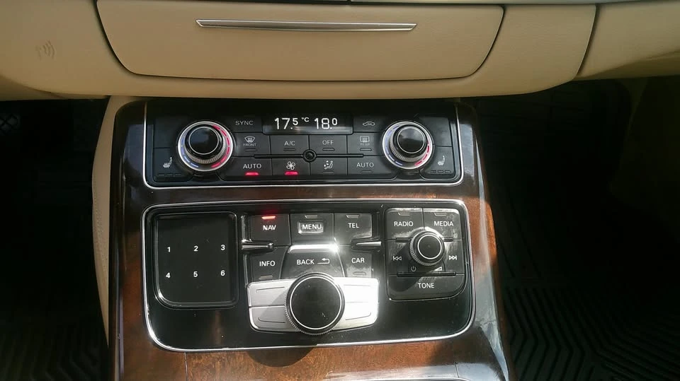 2014 Audi D4 A8 - Image 13 of 16