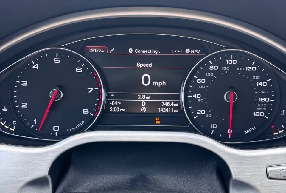 2014 Audi D4 A8 - Image 8 of 11