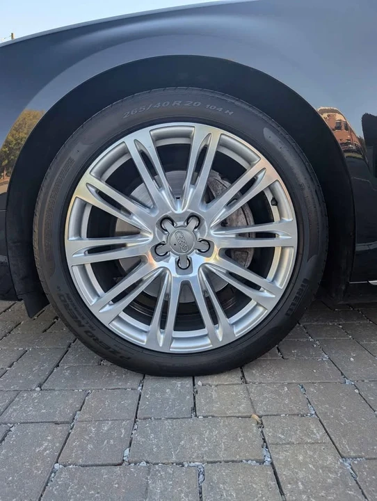 2014 Audi D4 A8 - Image 9 of 19