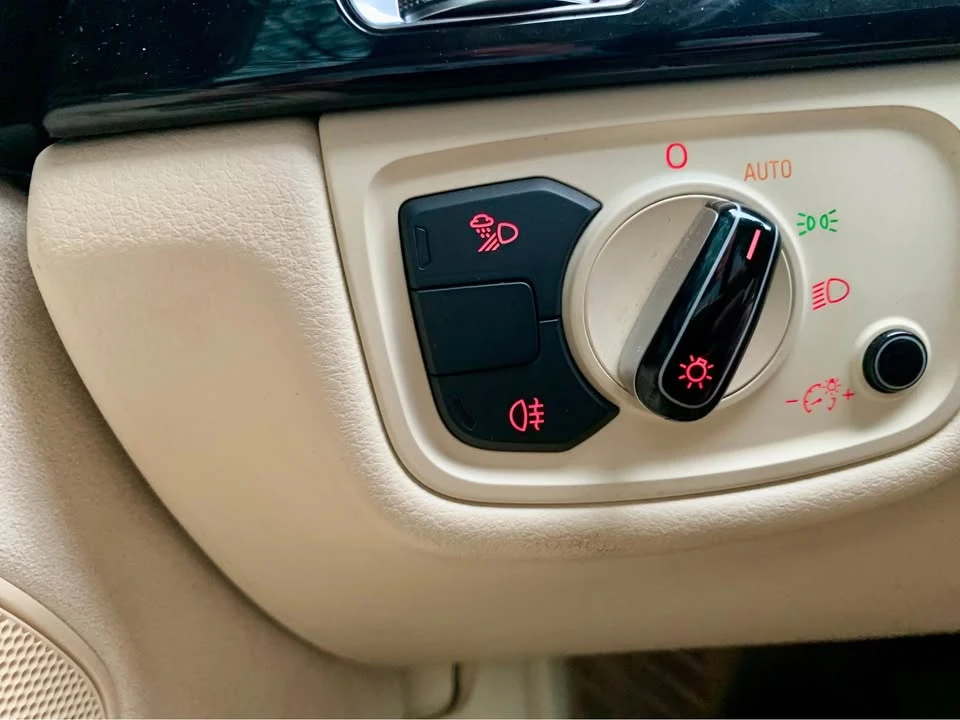 2014 Audi D4 A8 - Image 13 of 20