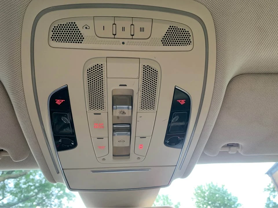 2014 Audi D4 A8 - Image 12 of 20