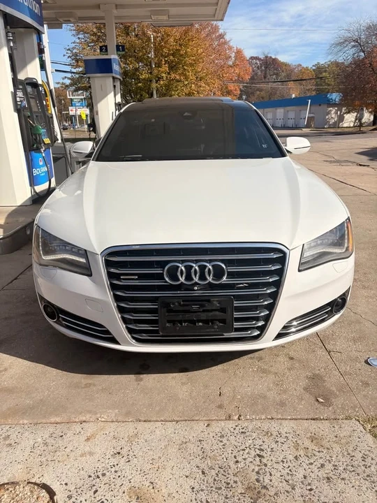 2014 Audi D4 A8 - Image 2 of 6
