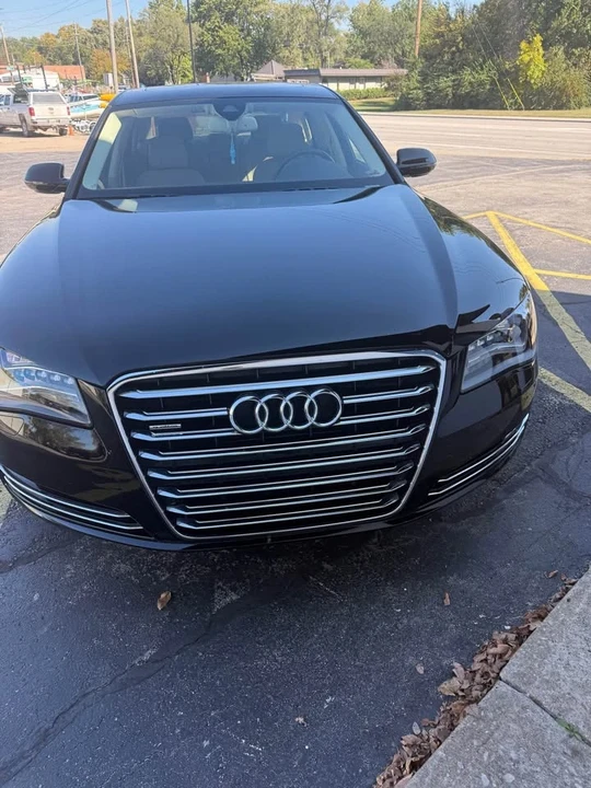 2014 Audi D4 A8 - Image 2 of 4