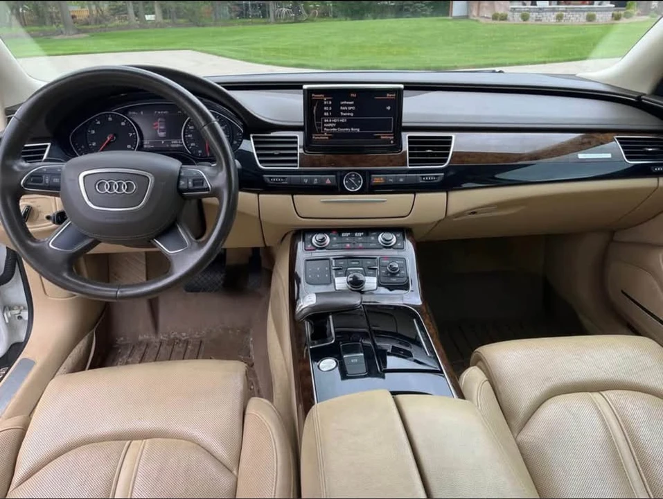 2014 Audi D4 A8 - Image 3 of 4