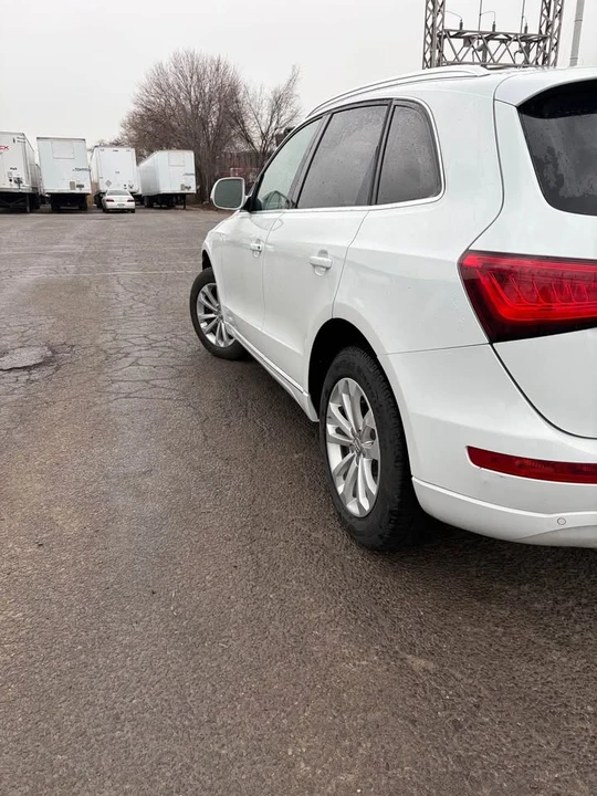 2014 Audi 8R Q5 - Image 2 of 10