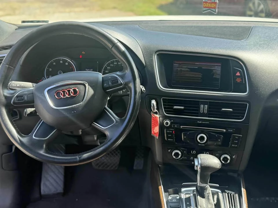 2014 Audi 8R Q5 - Image 10 of 14