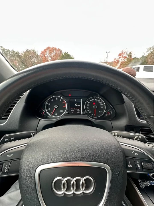 2014 Audi 8R Q5 - Image 2 of 8