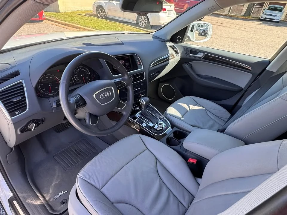 2014 Audi 8R Q5 - Image 10 of 20