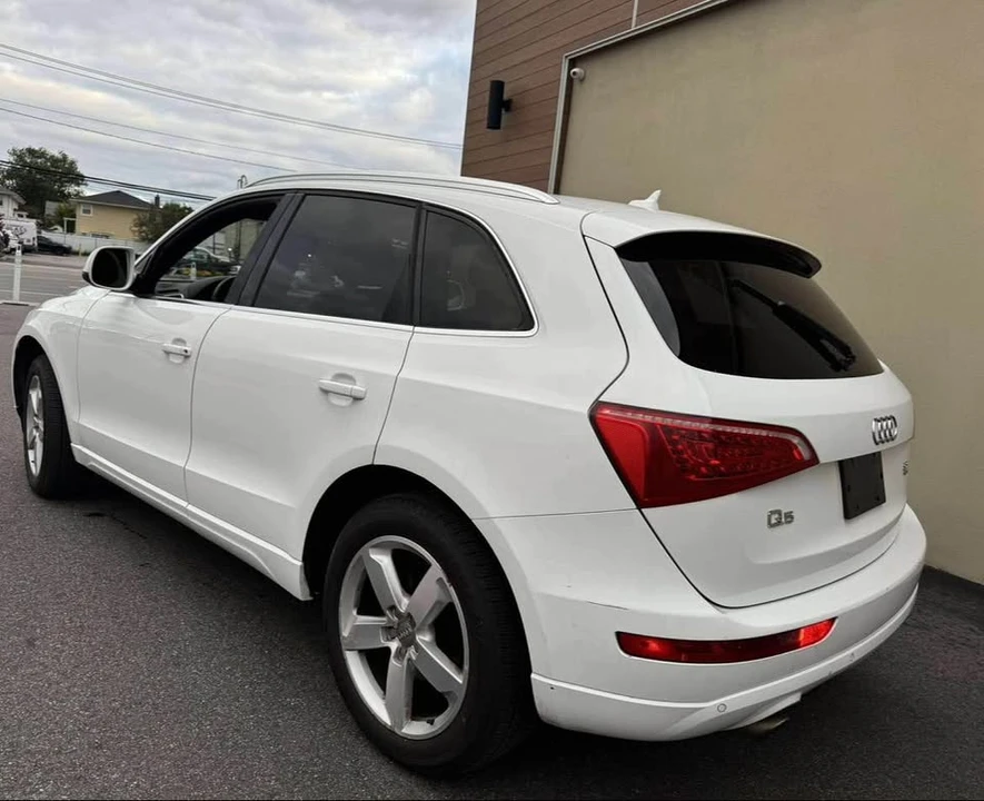 2014 Audi 8R Q5 - Image 2 of 2
