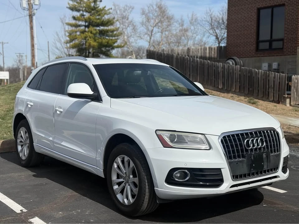 2014 Audi 8R Q5 - Image 2 of 10