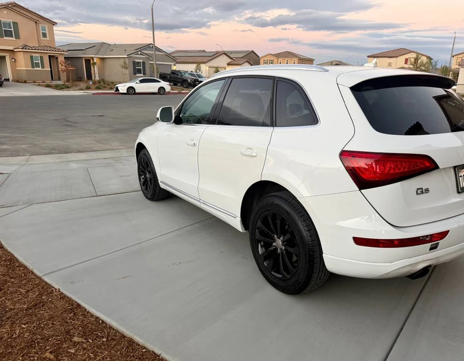 2015 Audi 8R Q5 - Image 5 of 11