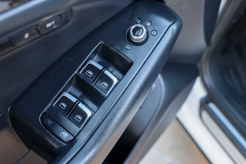 2014 Audi 8R Q5 - Image 11 of 15
