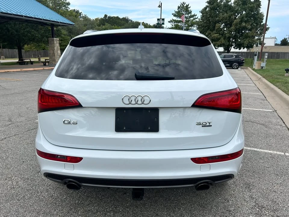 2014 Audi 8R Q5 - Image 8 of 19
