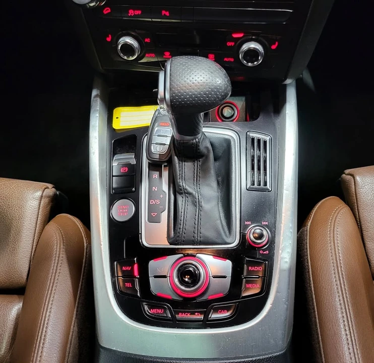 2014 Audi 8R Q5 - Image 10 of 20
