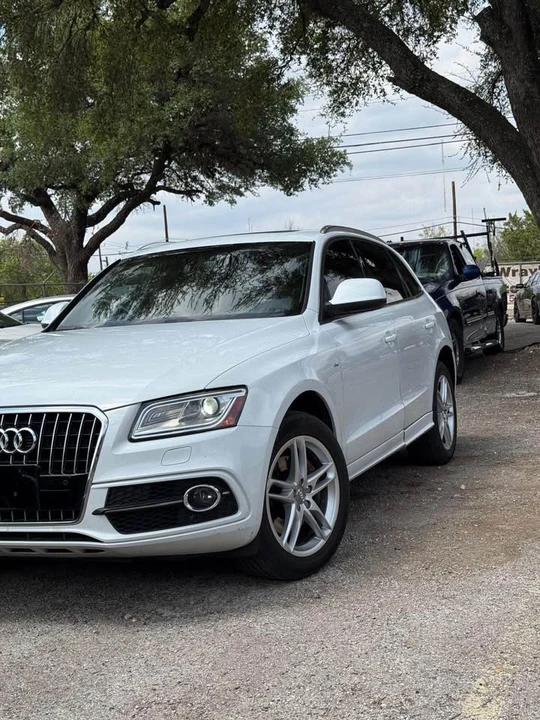 2014 Audi 8R Q5 - Image 2 of 19