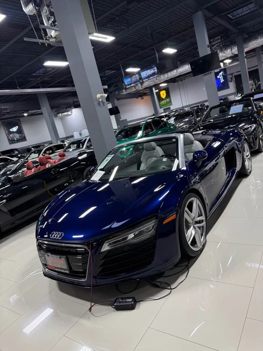 2014 Audi 42 R8 - Image 2 of 3