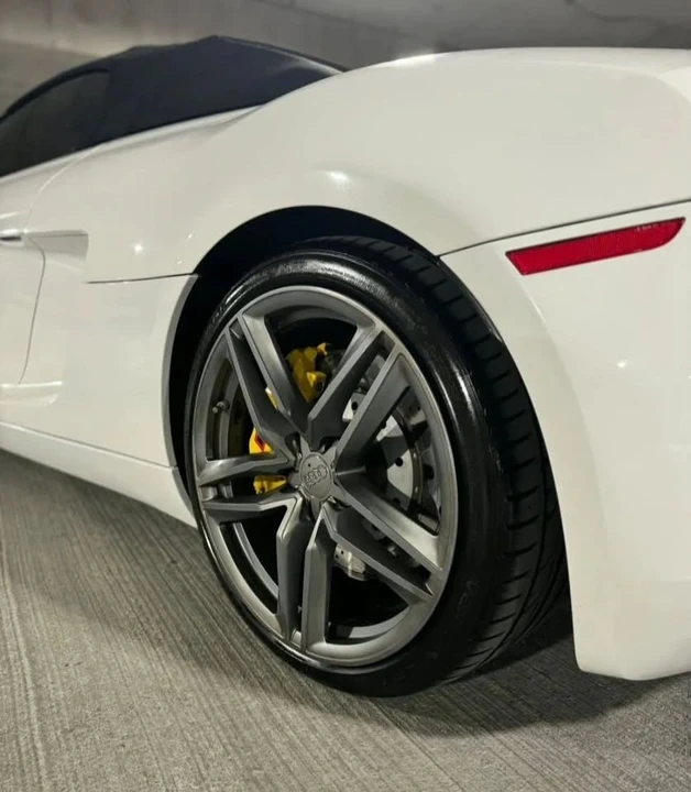 2014 Audi 42 R8 - Image 4 of 12