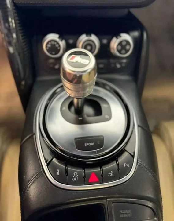 2014 Audi 42 R8 - Image 10 of 12
