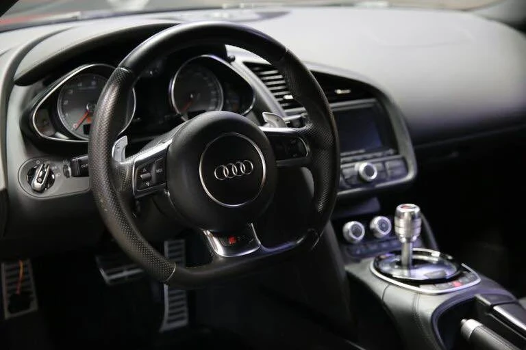 2014 Audi 42 R8 - Image 10 of 20