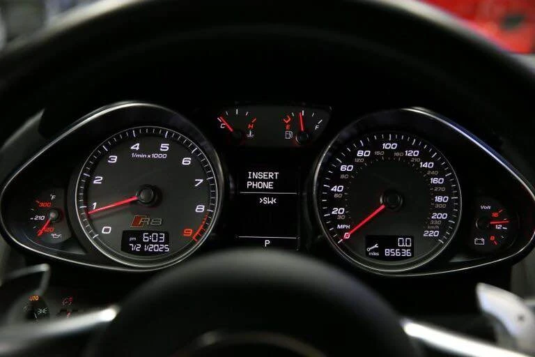 2014 Audi 42 R8 - Image 15 of 20