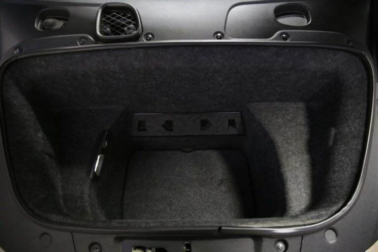 2014 Audi 42 R8 - Image 17 of 20