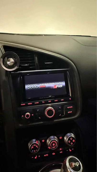 2014 Audi 42 R8 - Image 12 of 18