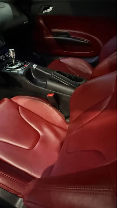 2014 Audi 42 R8 - Image 11 of 18