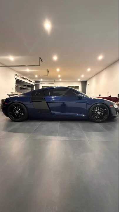 2014 Audi 42 R8 - Image 3 of 14