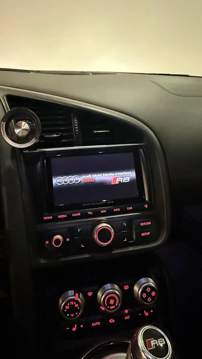 2014 Audi 42 R8 - Image 7 of 15