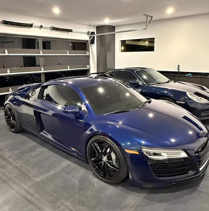 2014 Audi 42 R8 - Image 2 of 15