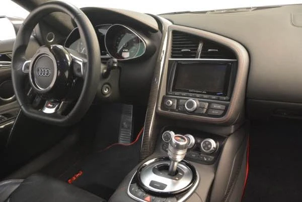 2014 Audi 42 R8 - Image 2 of 6