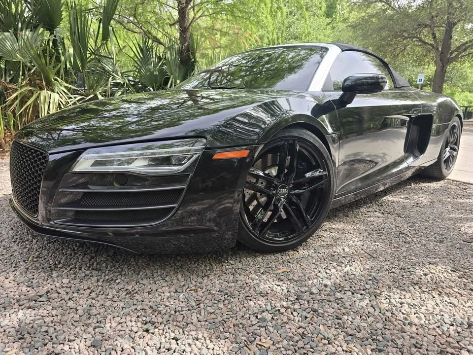 2014 Audi 42 R8 - Image 2 of 20