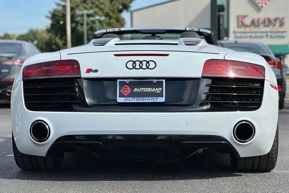 2014 Audi 42 R8 - Image 3 of 6